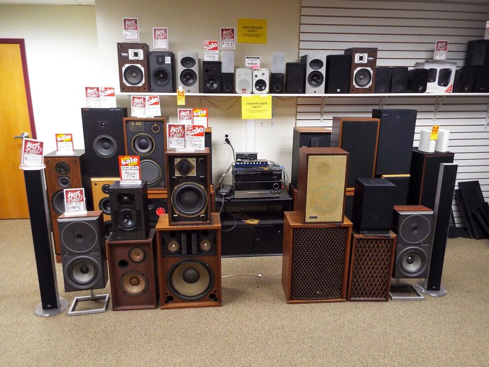 Speaker Store in Minneapolis | MN Buy, Sell or Repair